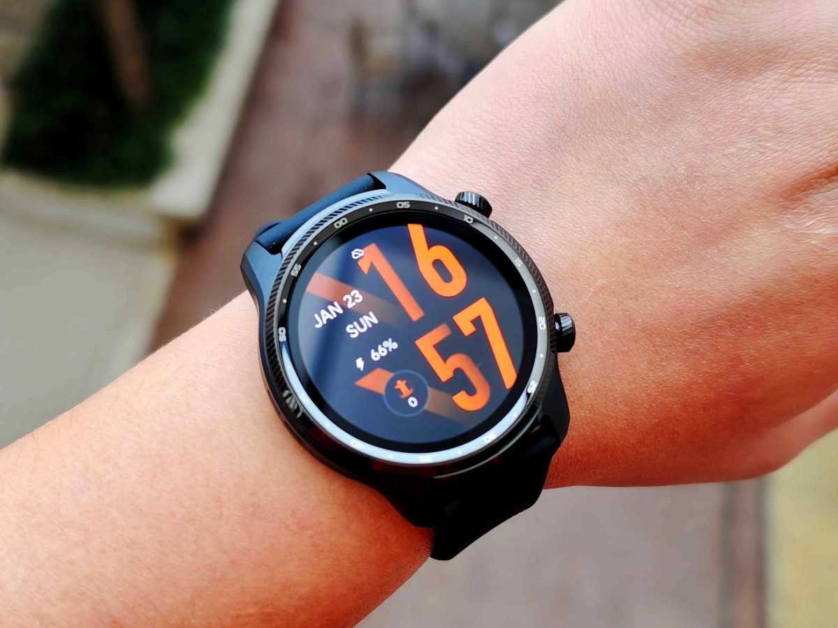 10710円 超激安 Ticwatch Pro 3 GPS